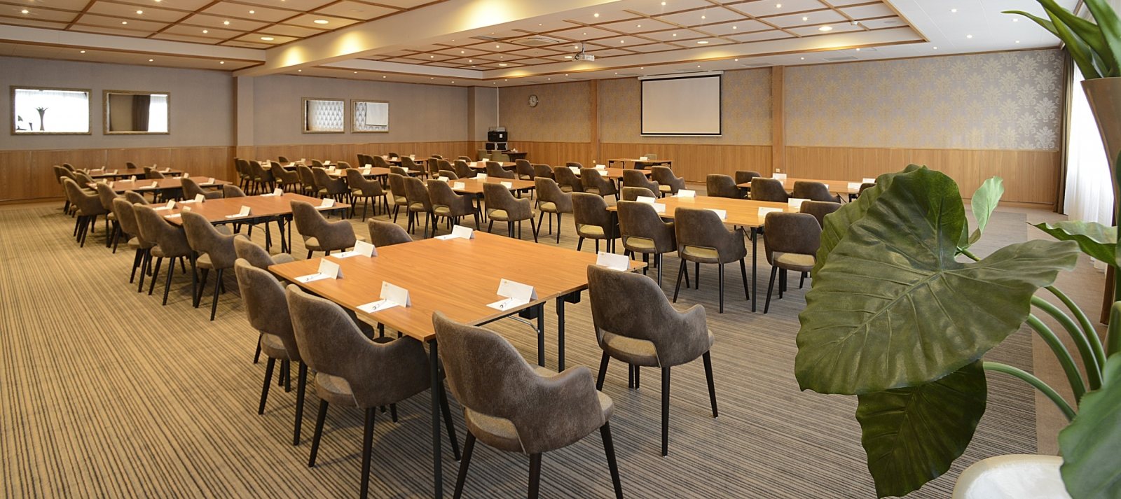 Grote vergaderzaal van Hotel Zuiderduin
