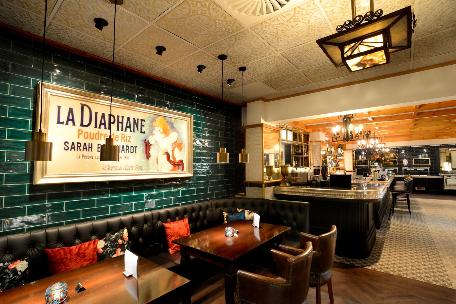 Bar en lounge voor netwerk- en borrelmomenten