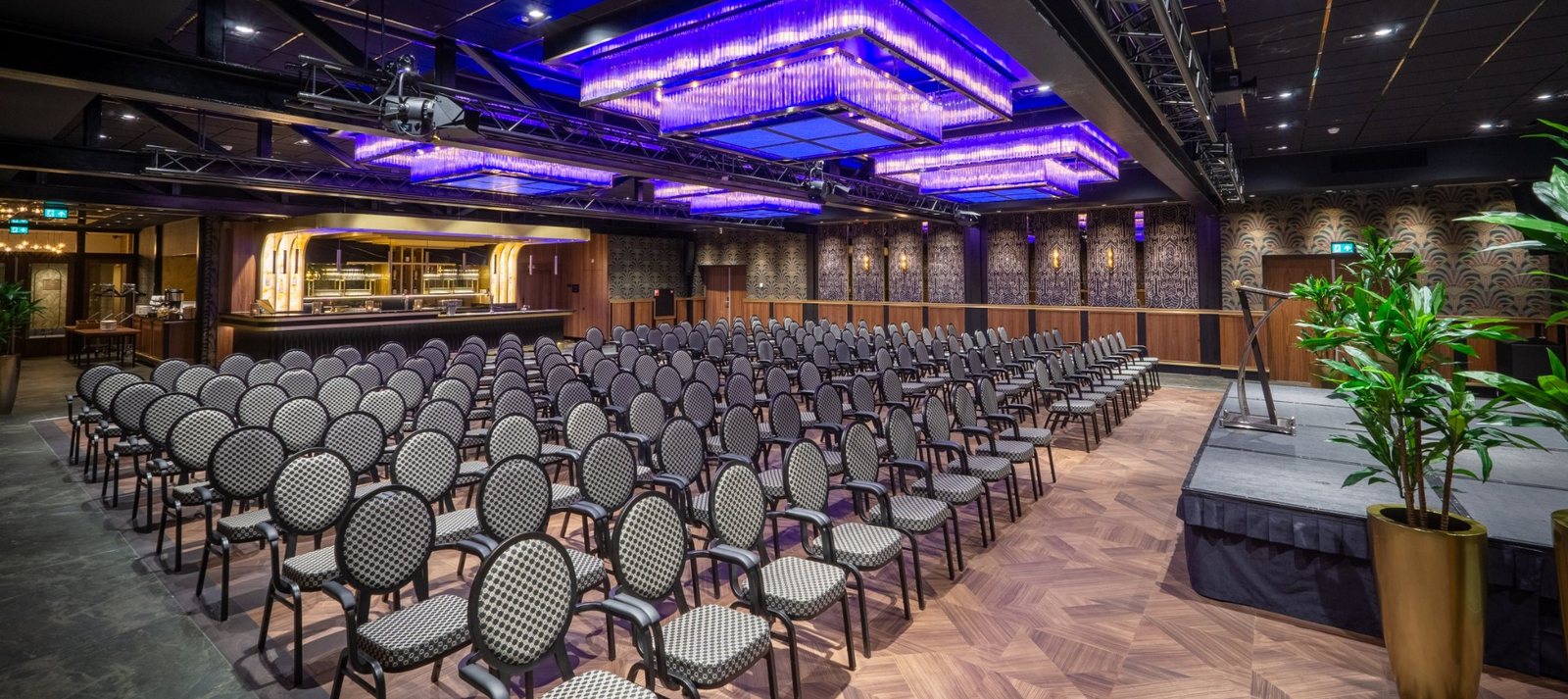 Congreszaal van Strandhotel Het Hoge Duin